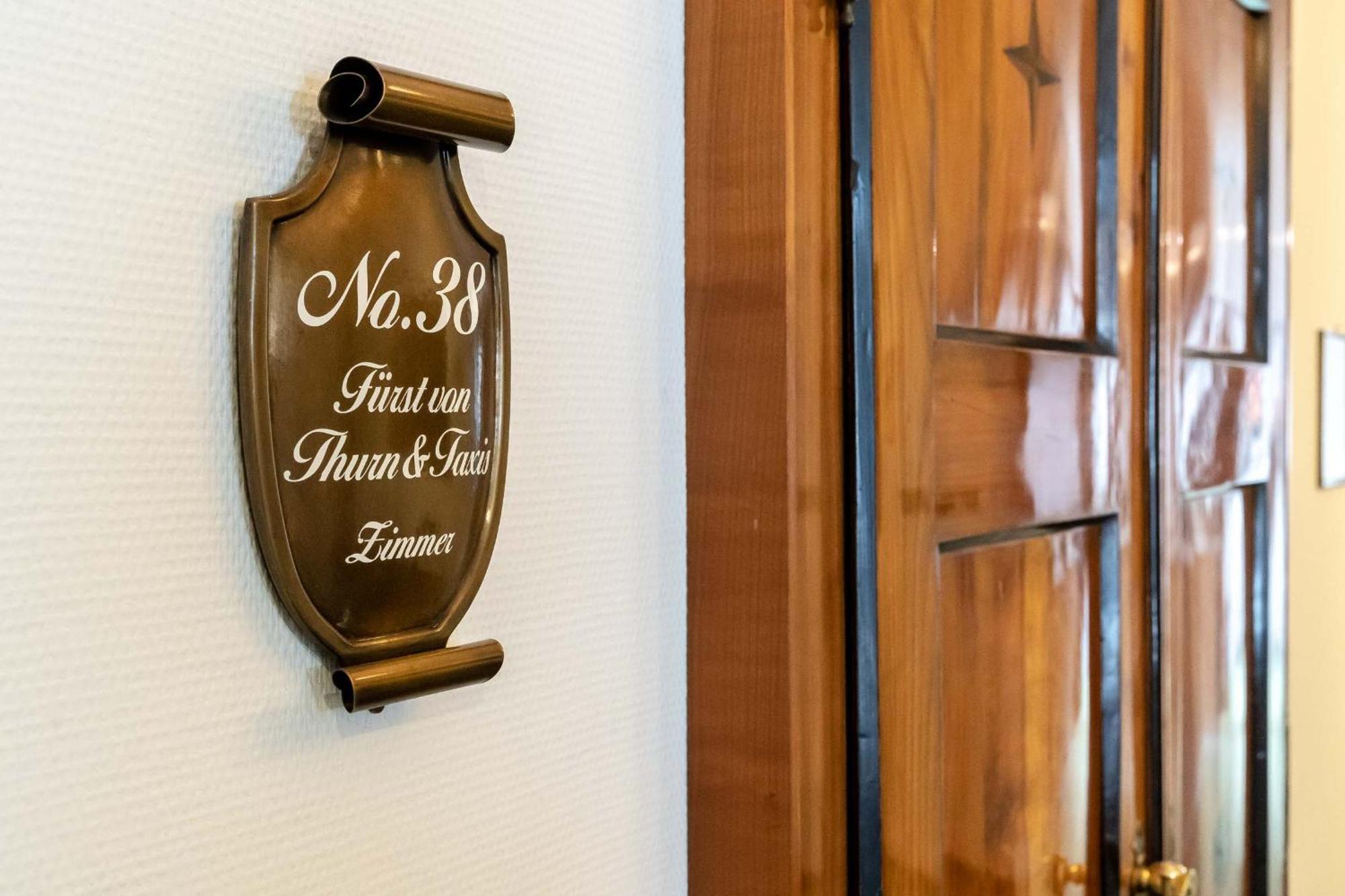Romantik Hotel Zur Post Fuerstenfeldbruck Dış mekan fotoğraf
