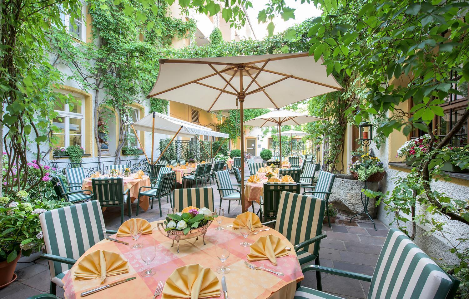 Romantik Hotel Zur Post Fuerstenfeldbruck Dış mekan fotoğraf