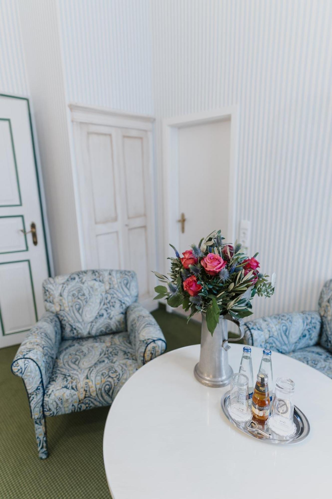 Romantik Hotel Zur Post Fuerstenfeldbruck Dış mekan fotoğraf