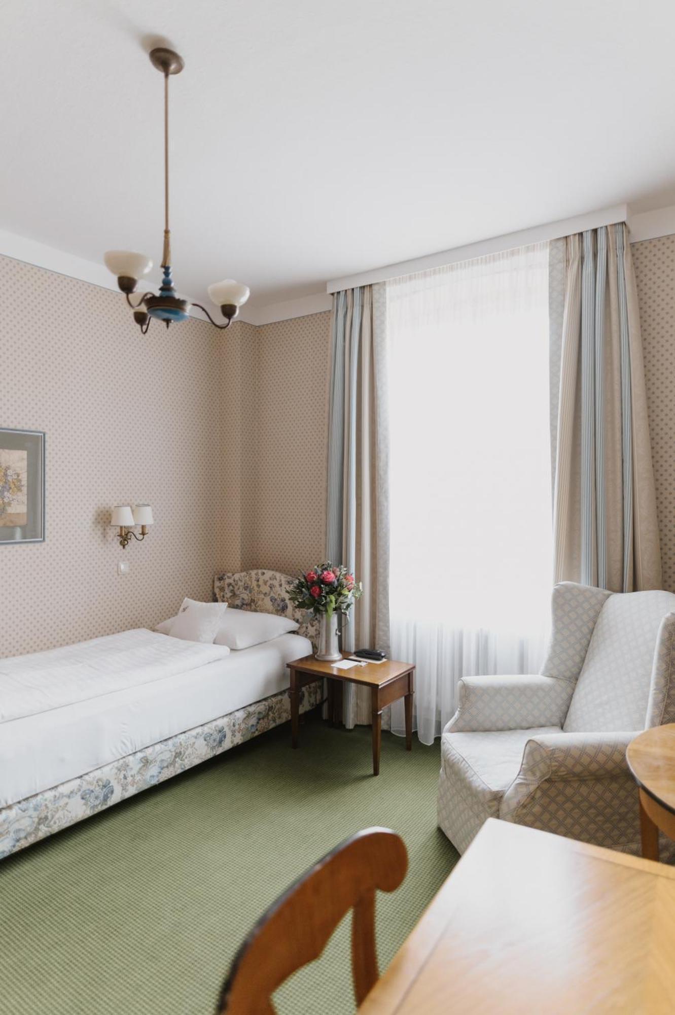 Romantik Hotel Zur Post Fuerstenfeldbruck Dış mekan fotoğraf