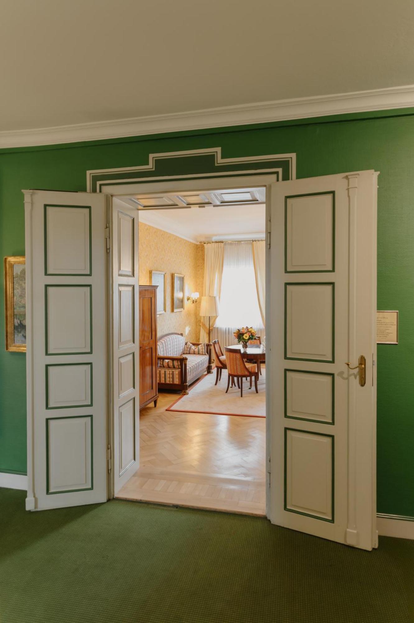 Romantik Hotel Zur Post Fuerstenfeldbruck Dış mekan fotoğraf