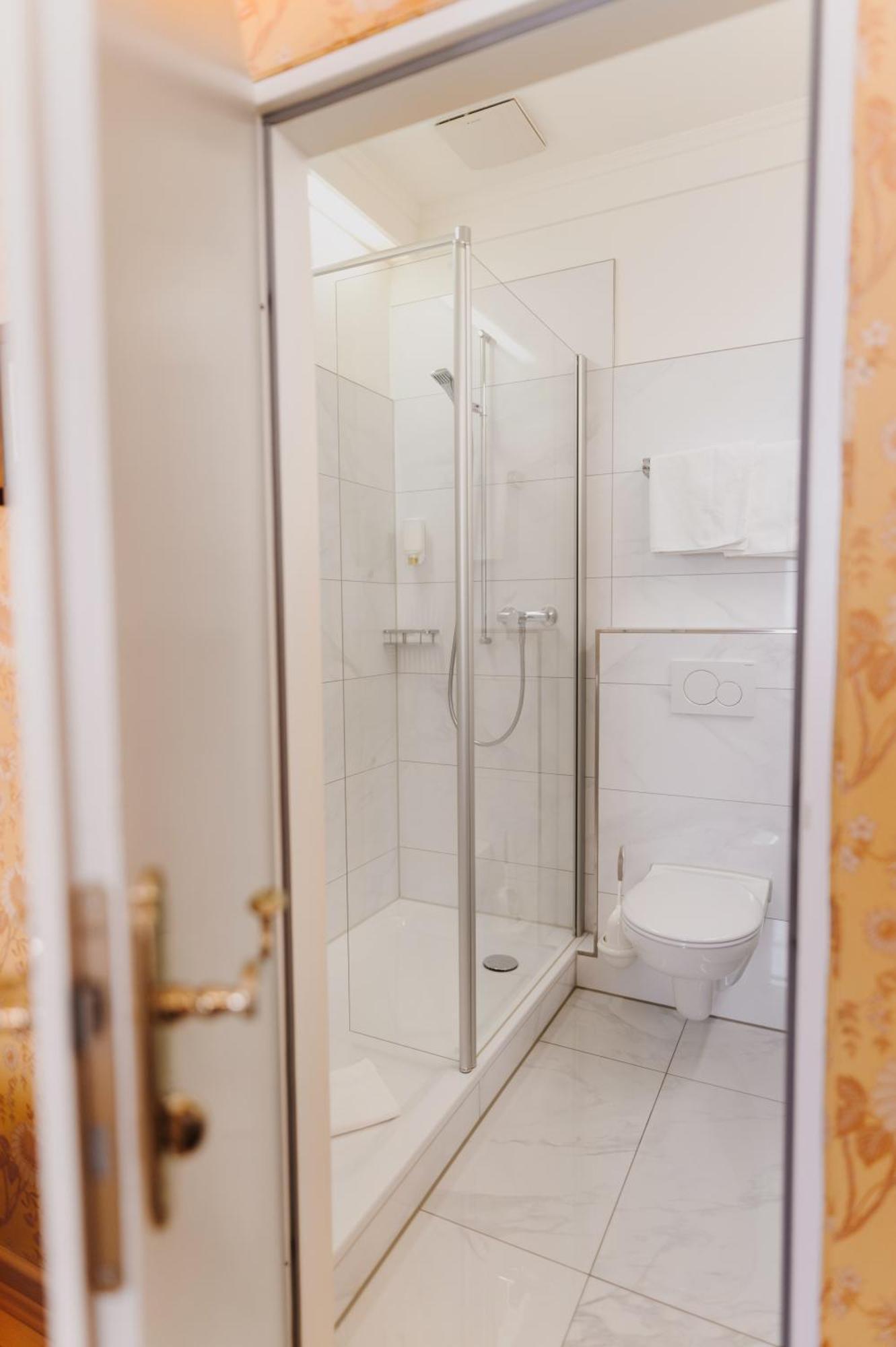 Romantik Hotel Zur Post Fuerstenfeldbruck Dış mekan fotoğraf