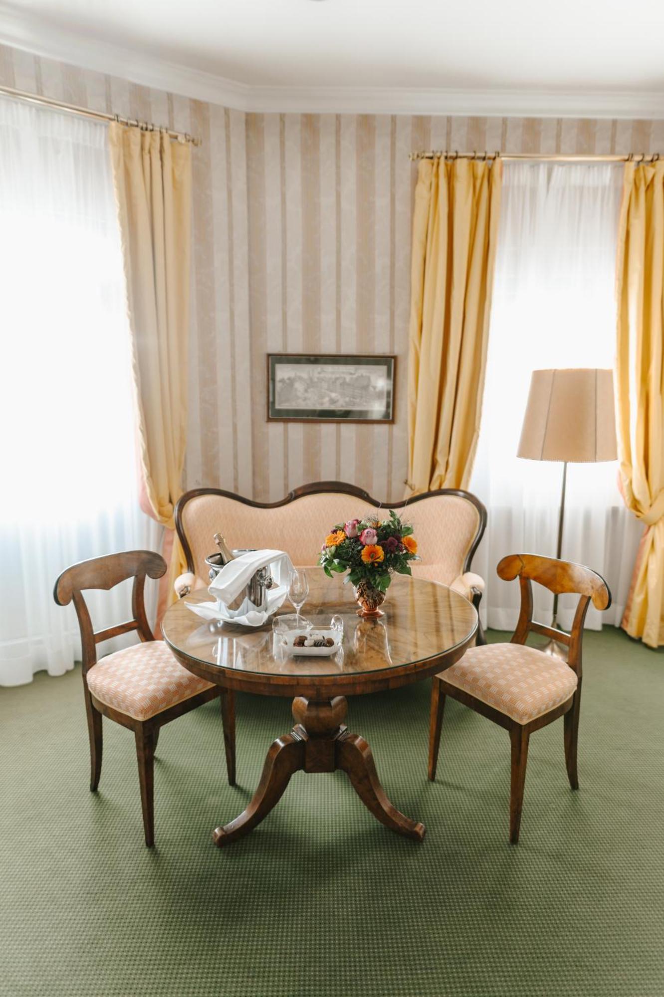 Romantik Hotel Zur Post Fuerstenfeldbruck Dış mekan fotoğraf